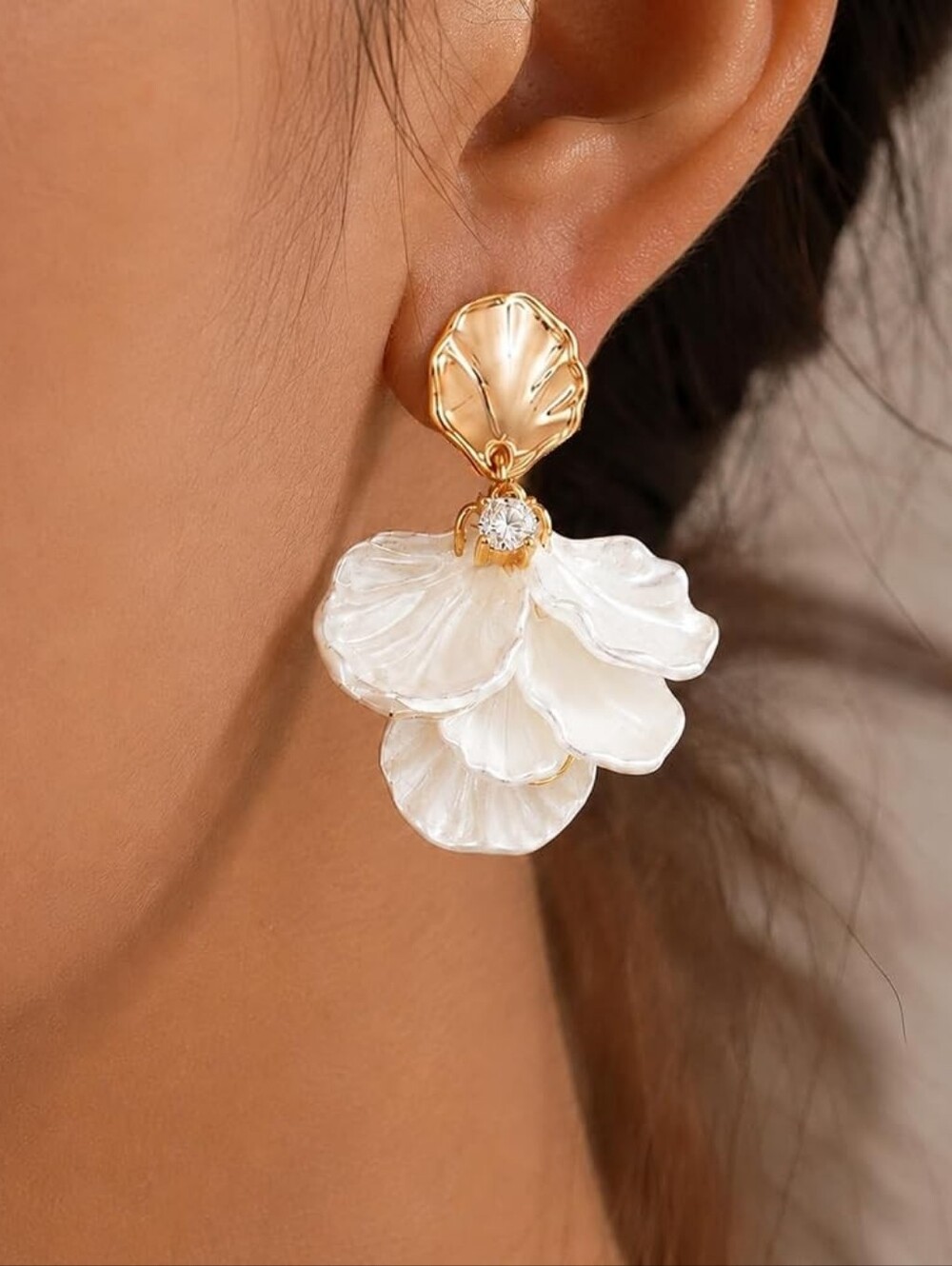 Flower Dangle Gold Seashell Drop Earrings